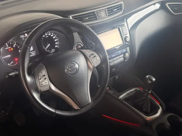 Nissan Qashqai 1.5 dCi Tekna Premium 18 360 22