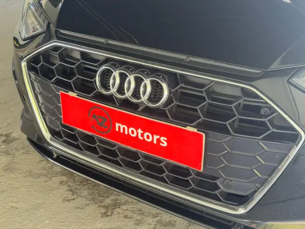 Audi A4 Avant 40 TDI S tronic S line 7