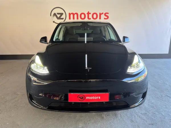 Tesla Model Y RWD 4