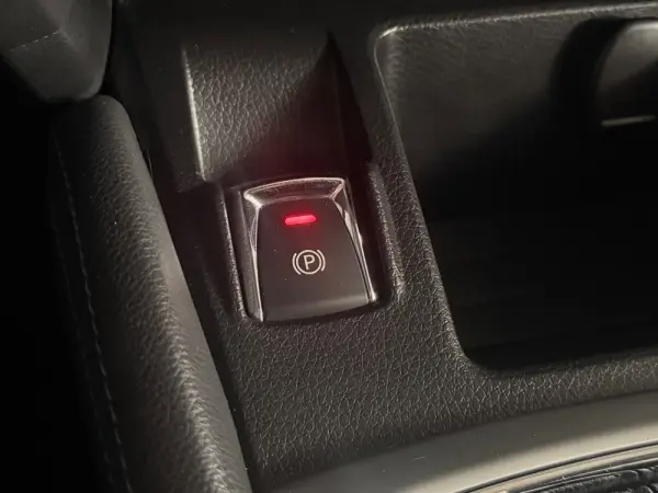 Nissan Qashqai 1.5 dCi Tekna Premium 18 360 19