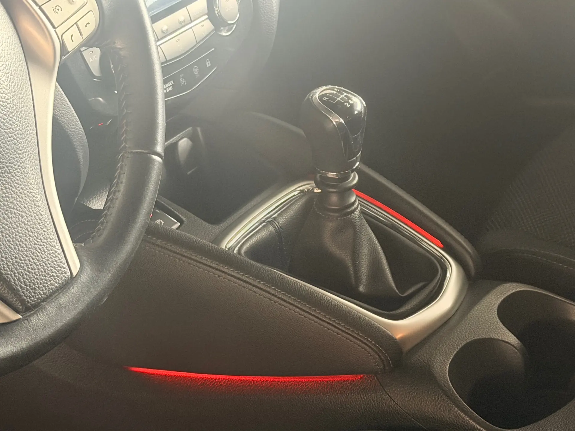 Nissan Qashqai 1.5 dCi Tekna Premium 18 360 10