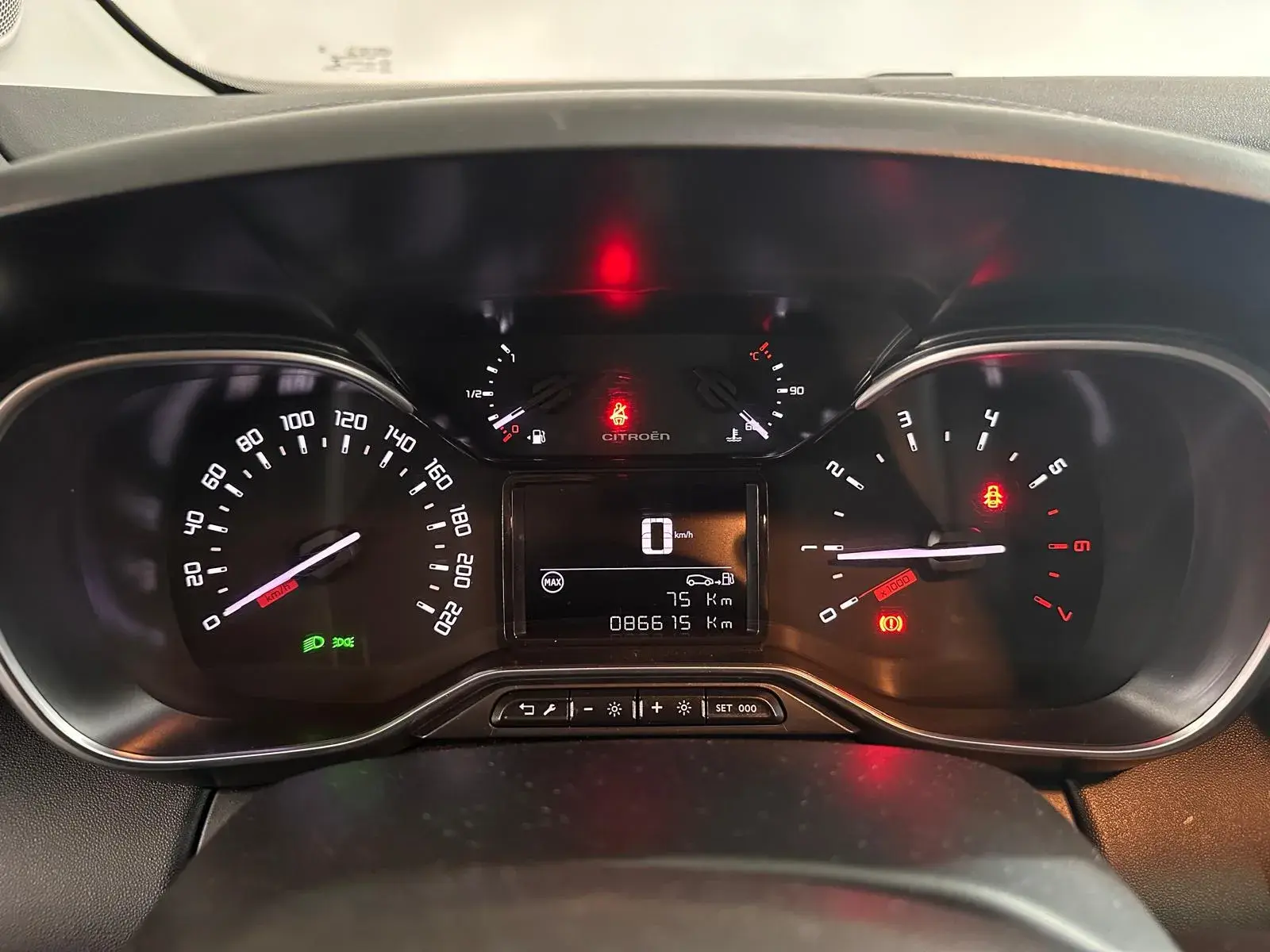Citroen C3 Aircross 1.2 PureTech Rip Curl 7