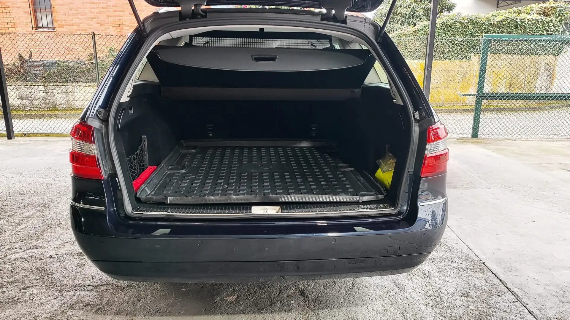 Mercedes-Benz E 220 CDi Avantgarde 29