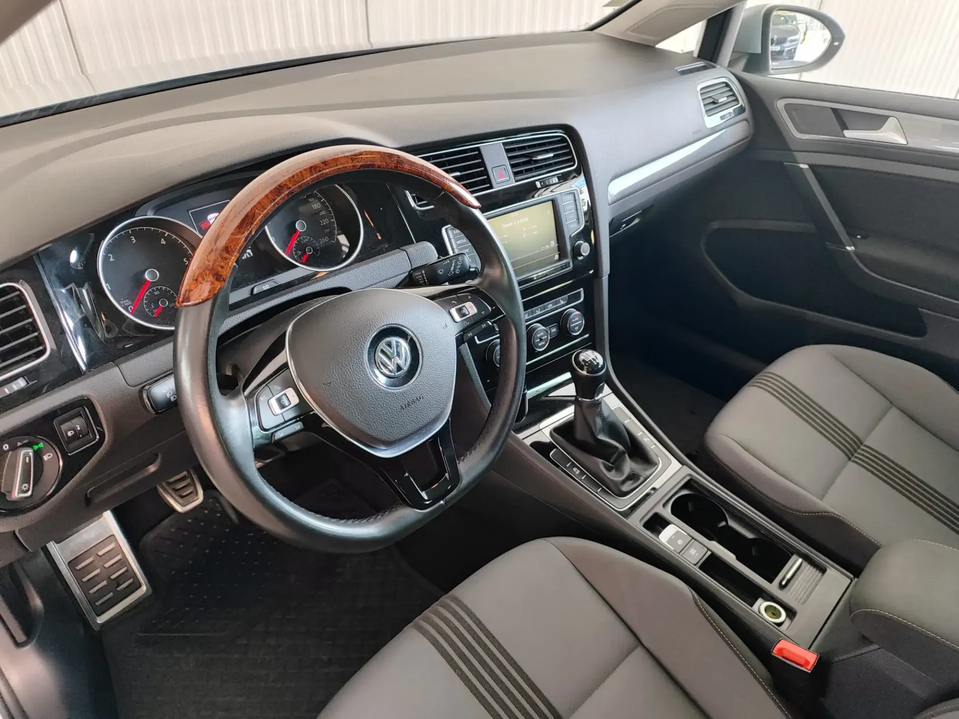 Volkswagen Golf 1.6 TDI ALLSTAR 14