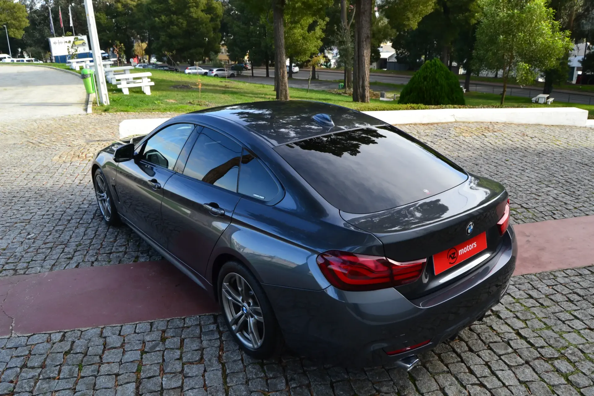 BMW 418 Gran Coupé d Pack M Auto 9