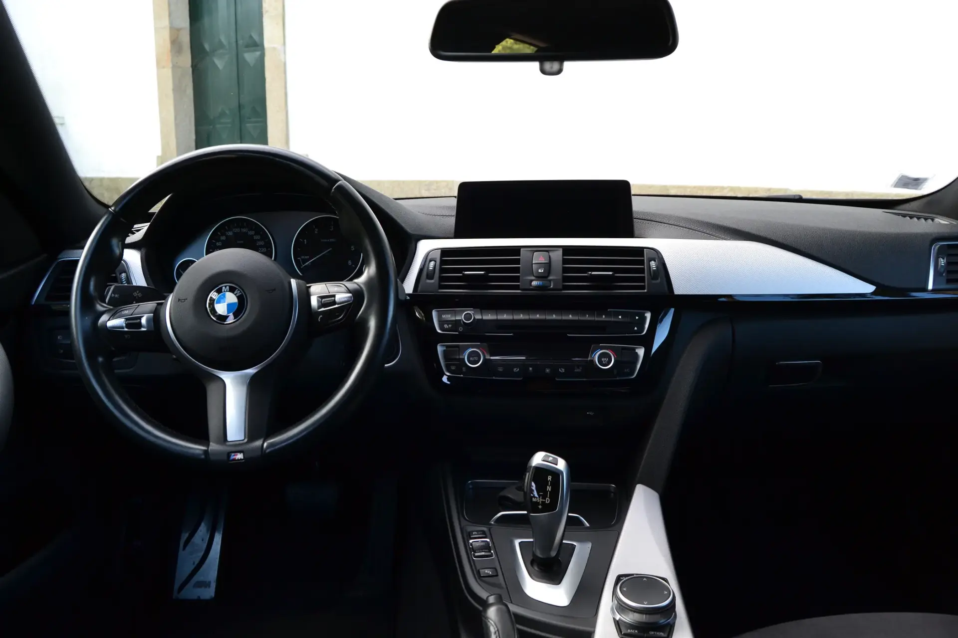 BMW 418 Gran Coupé d Pack M Auto 12