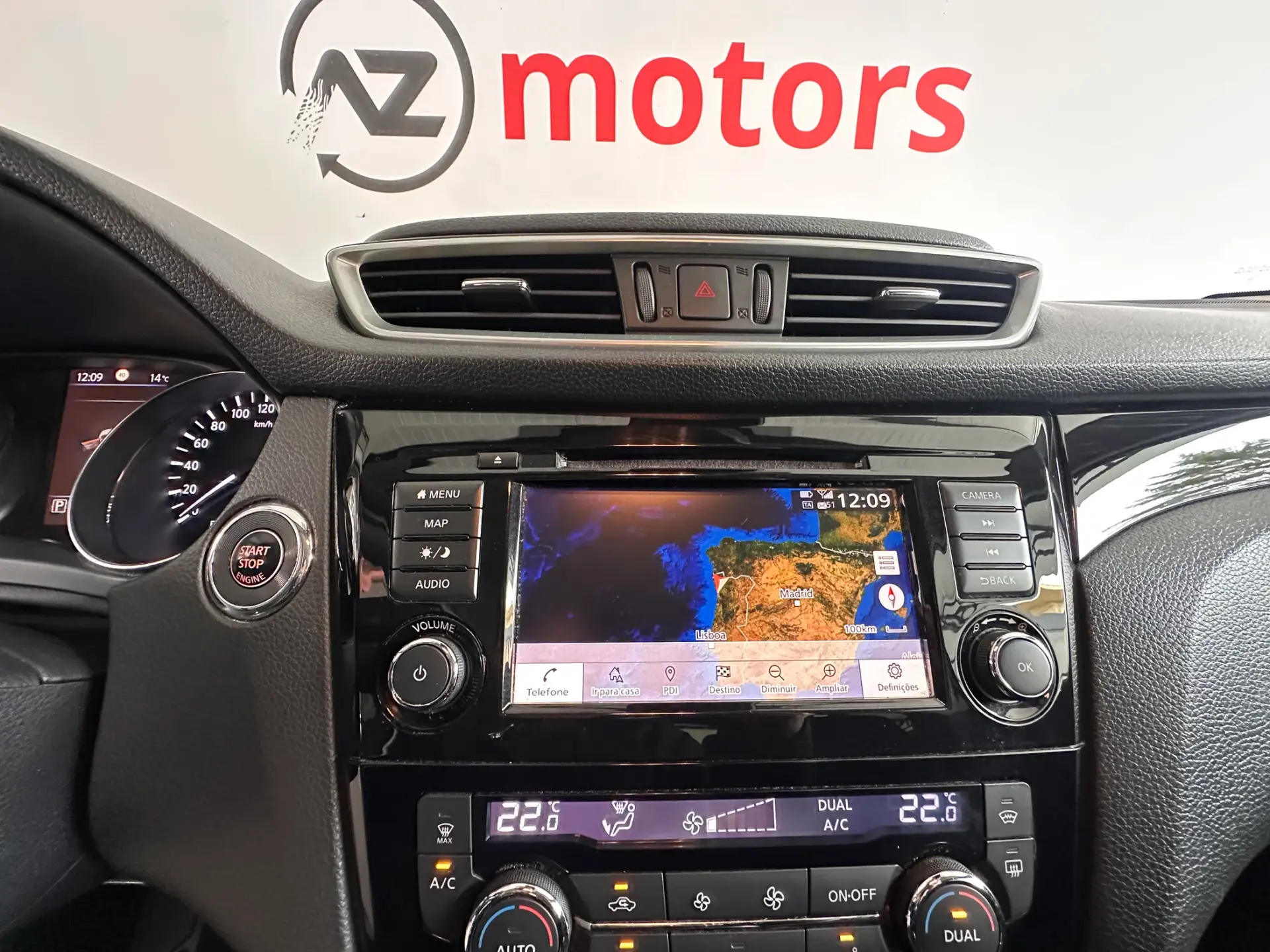 Nissan Qashqai 1.3 DIG-T N-Connecta J18 DCT 12