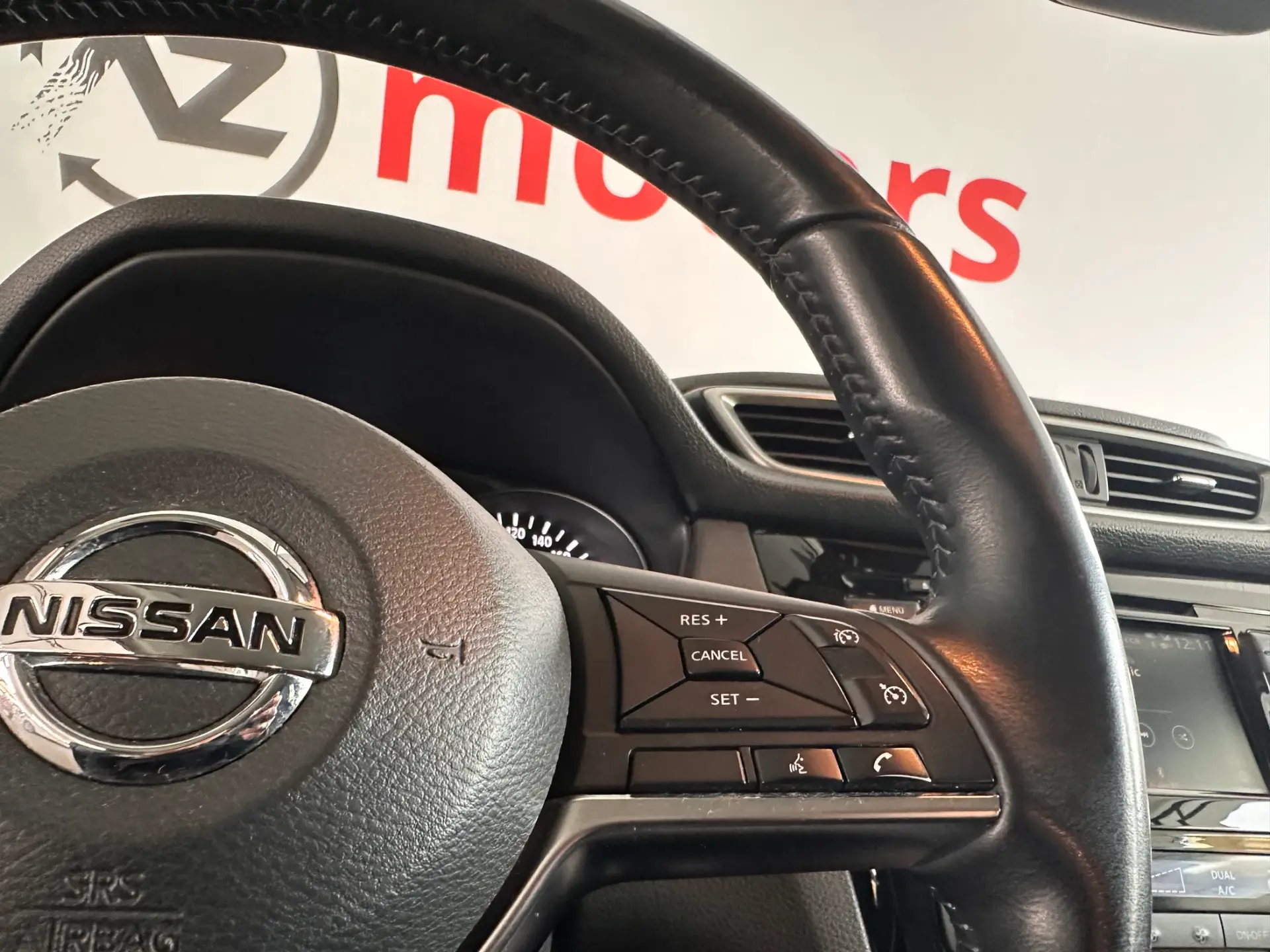 Nissan Qashqai 1.3 DIG-T N-Connecta J18 DCT 26
