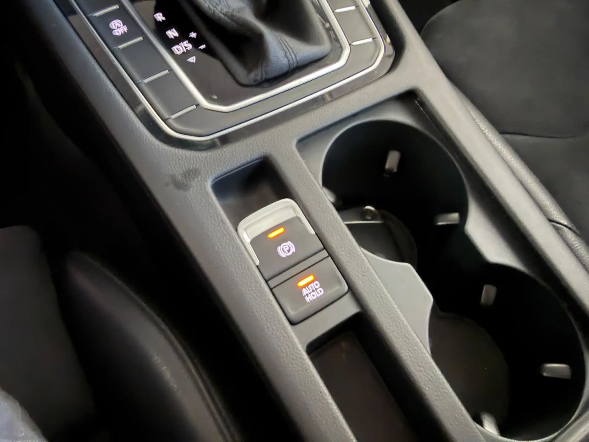 Volkswagen Arteon 2.0 TDI Elegance DSG 24