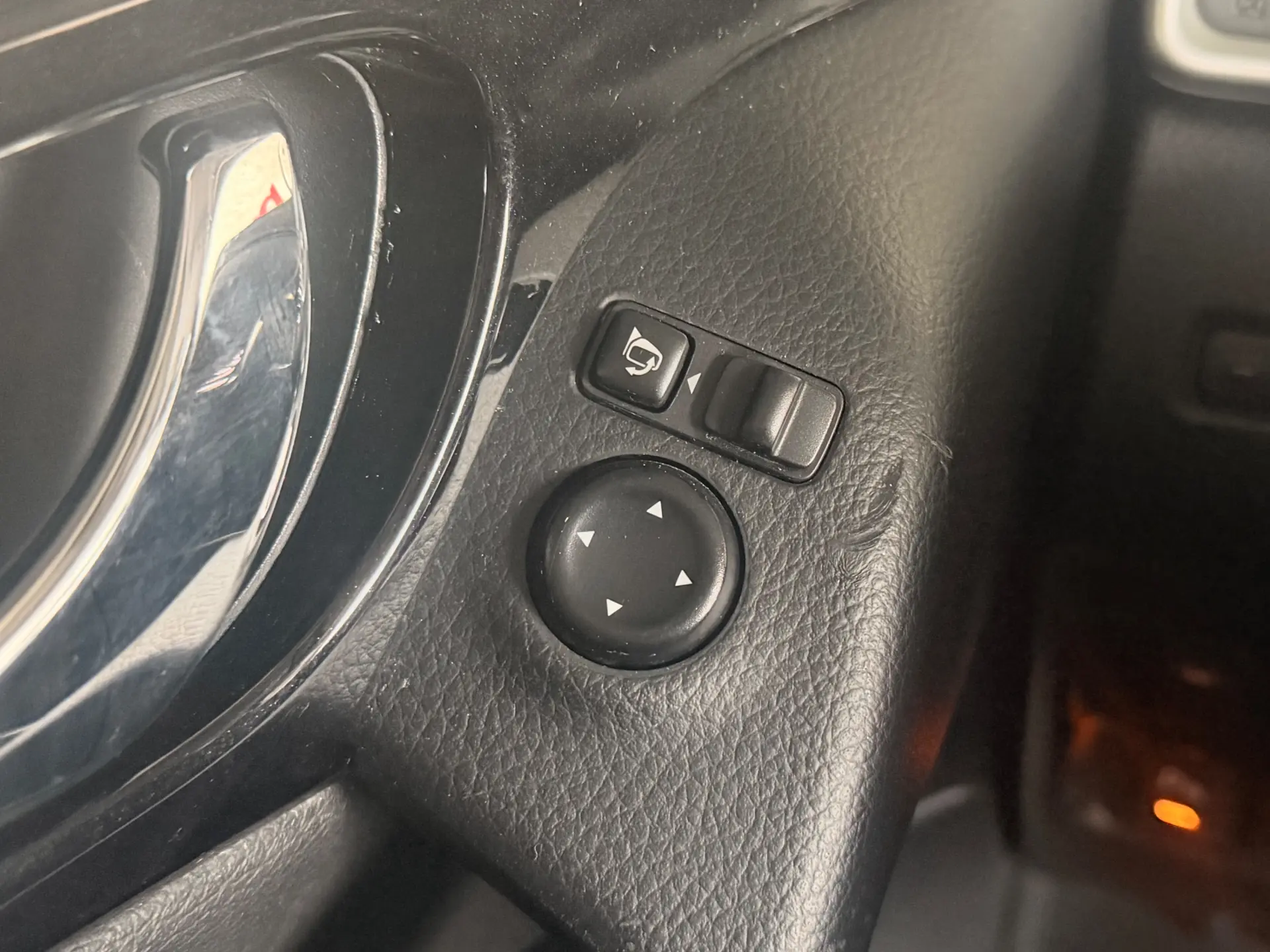 Nissan Qashqai 1.5 dCi Tekna Premium 18 360 21