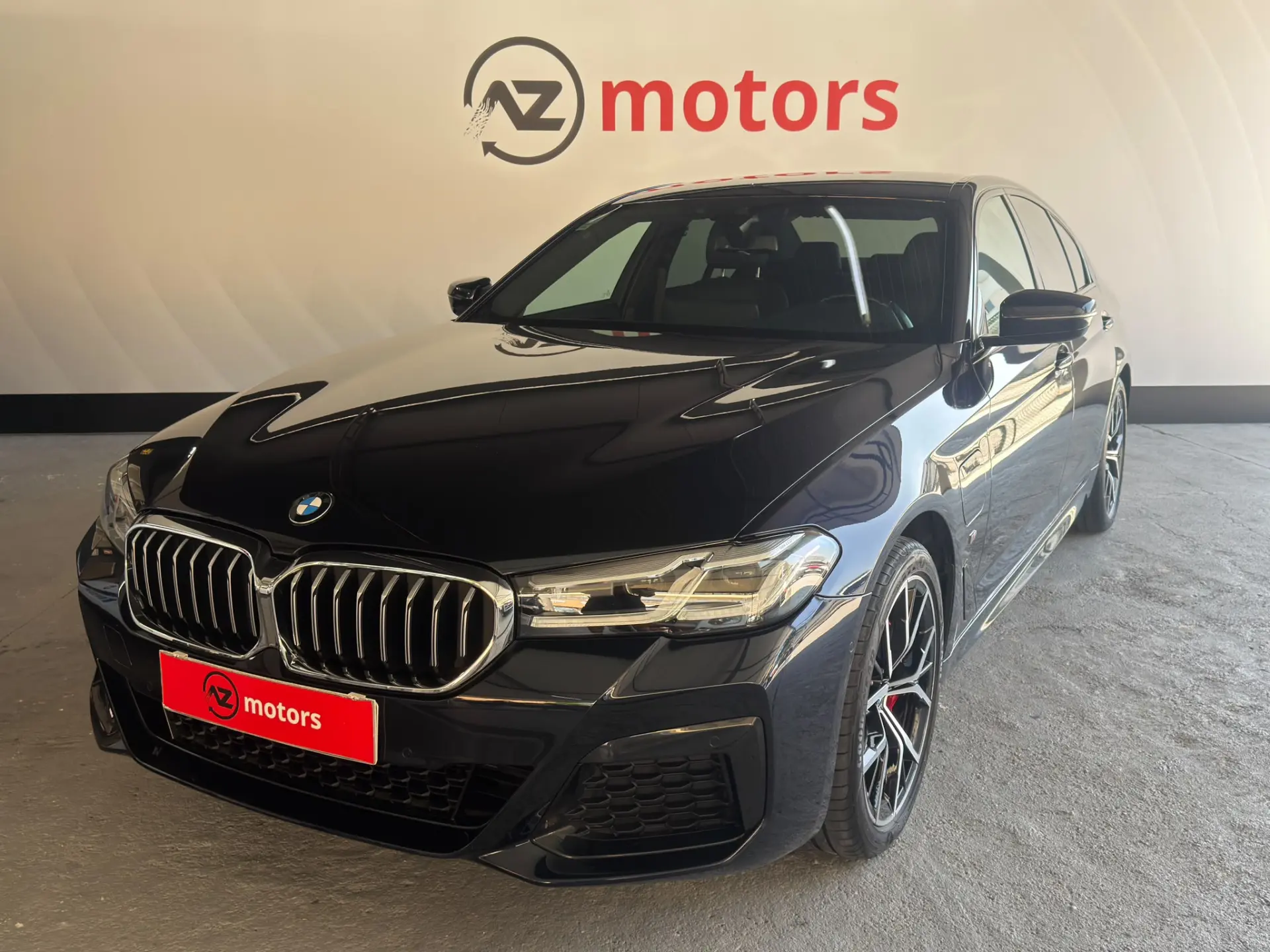 BMW 530 e Pack Desportivo M 3