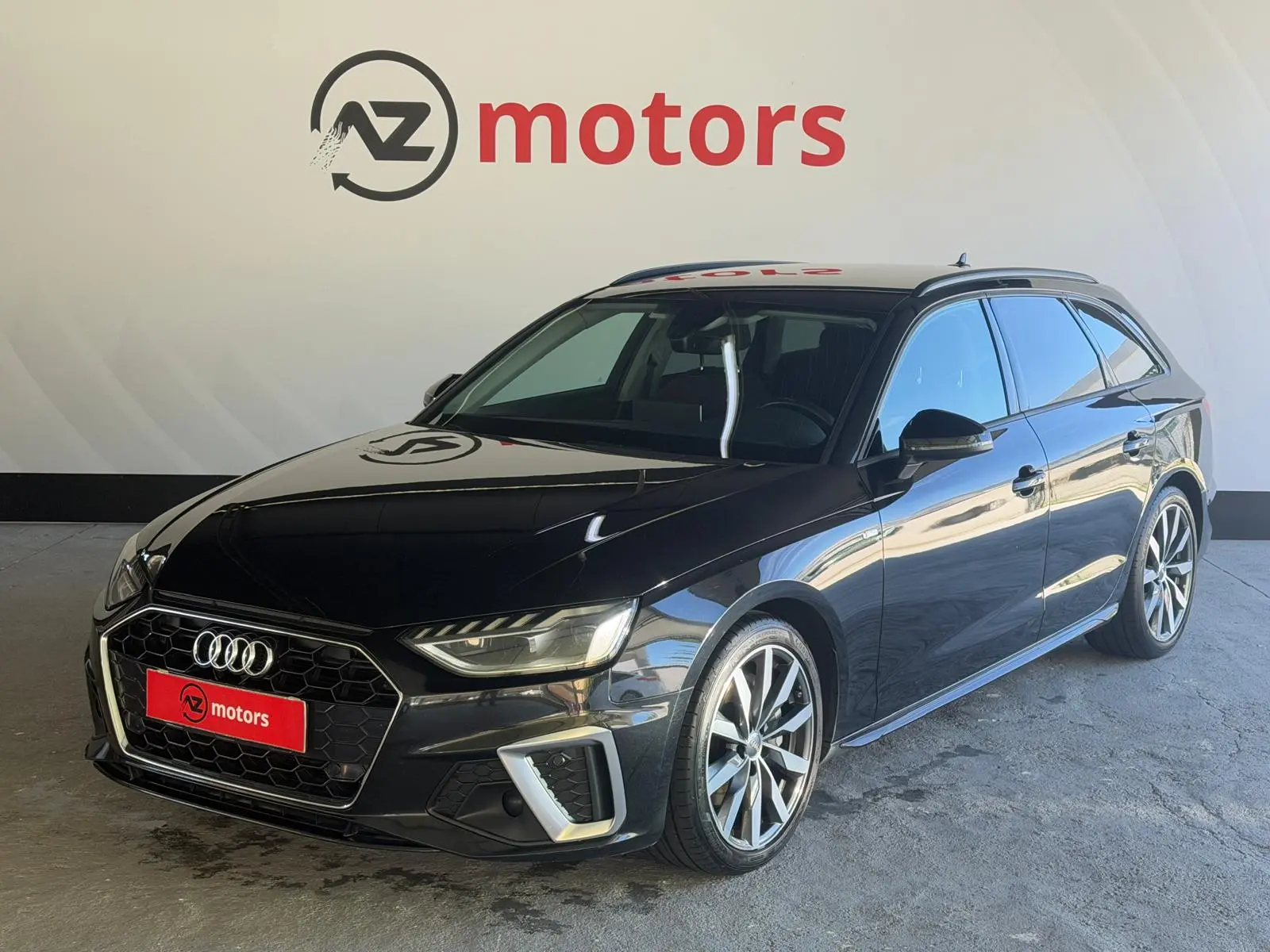 Audi A4 Avant 40 TDI S tronic S line 1