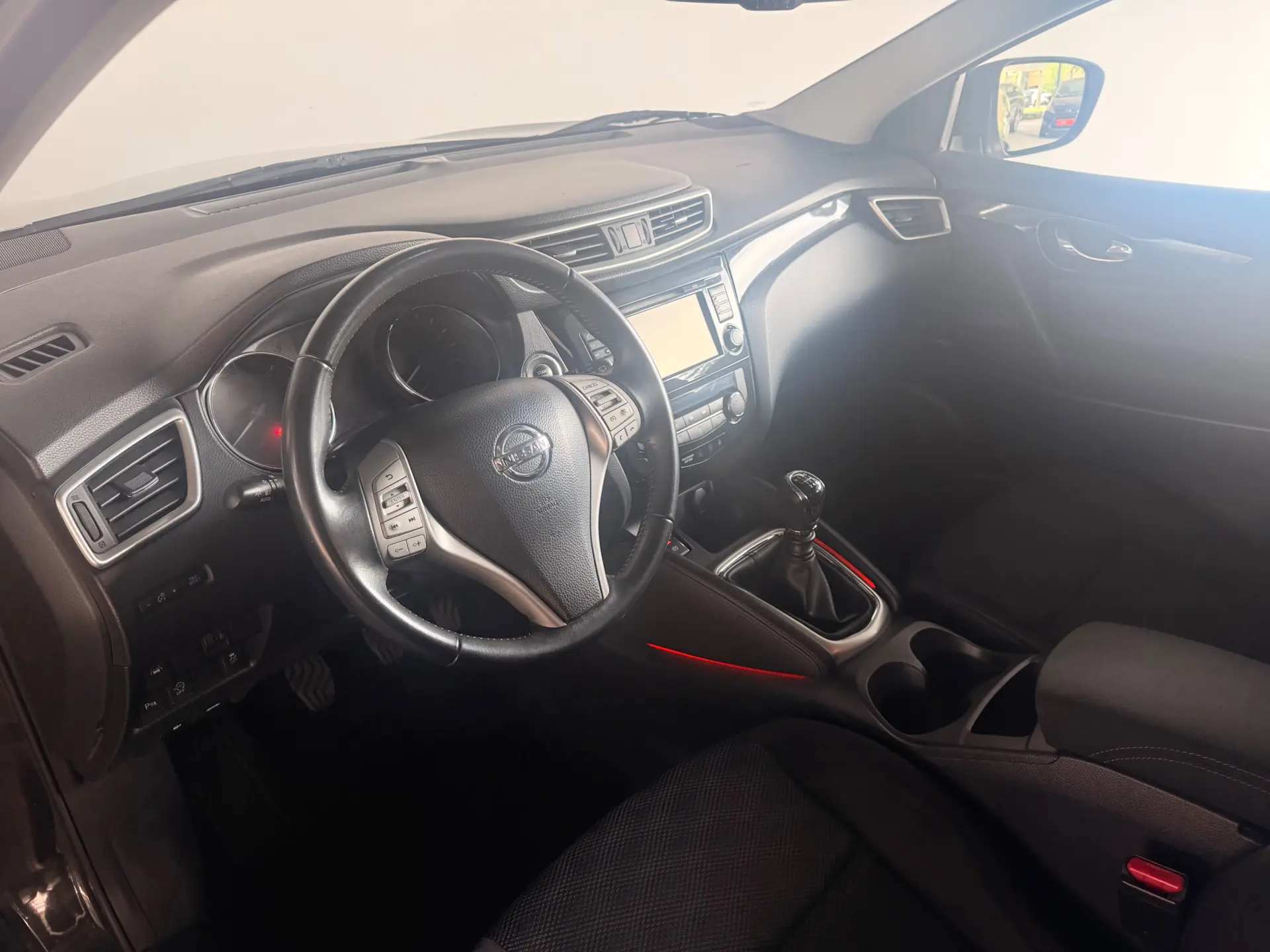 Nissan Qashqai 1.5 dCi Tekna Premium 18 360 9