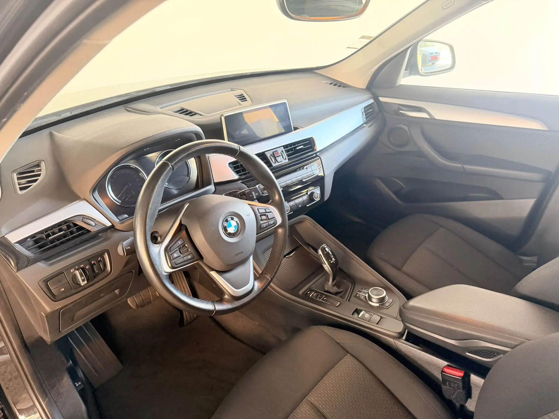 BMW X1 16 d sDrive Advantage Auto 20