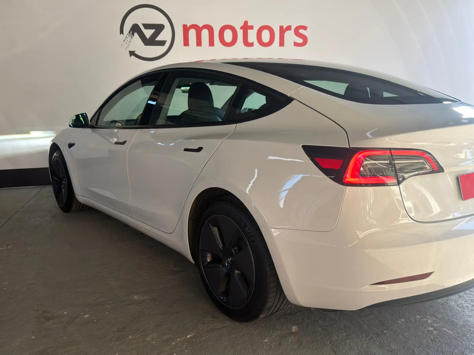 Tesla Model 3 Standard Range Plus RWD 6