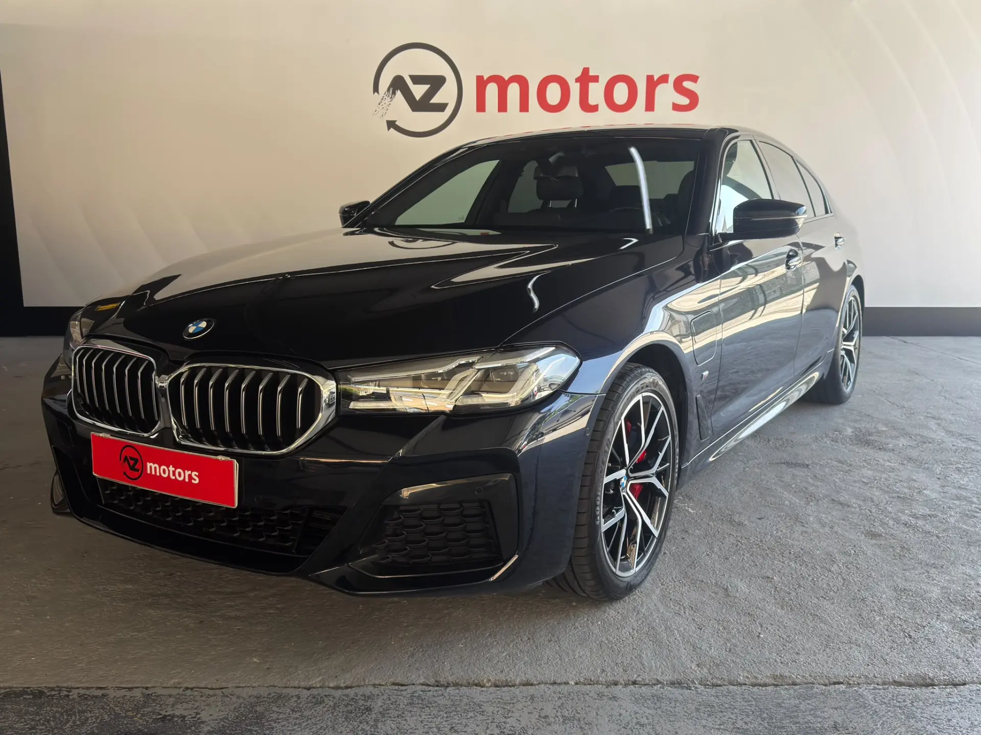 BMW 530 e Pack Desportivo M 1