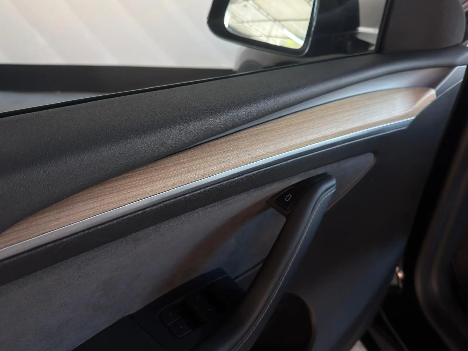 Tesla Model Y RWD 20