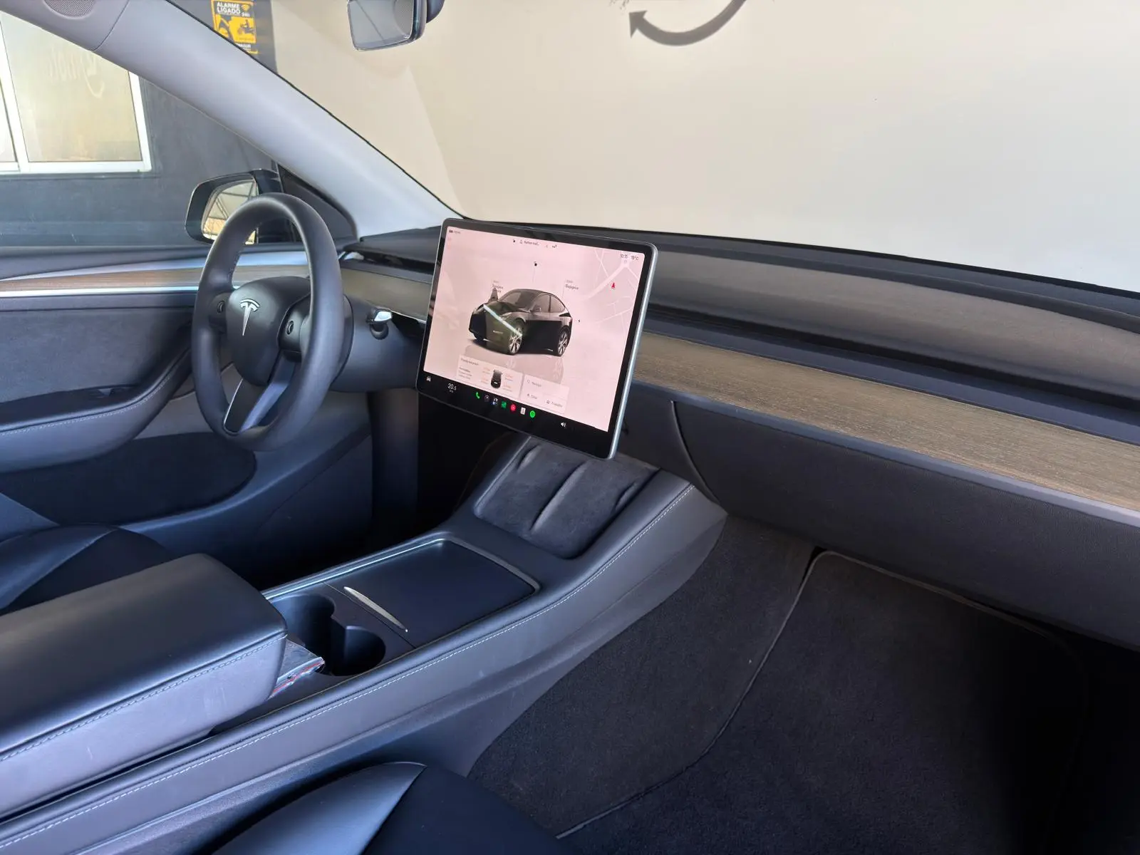 Tesla Model Y RWD 28
