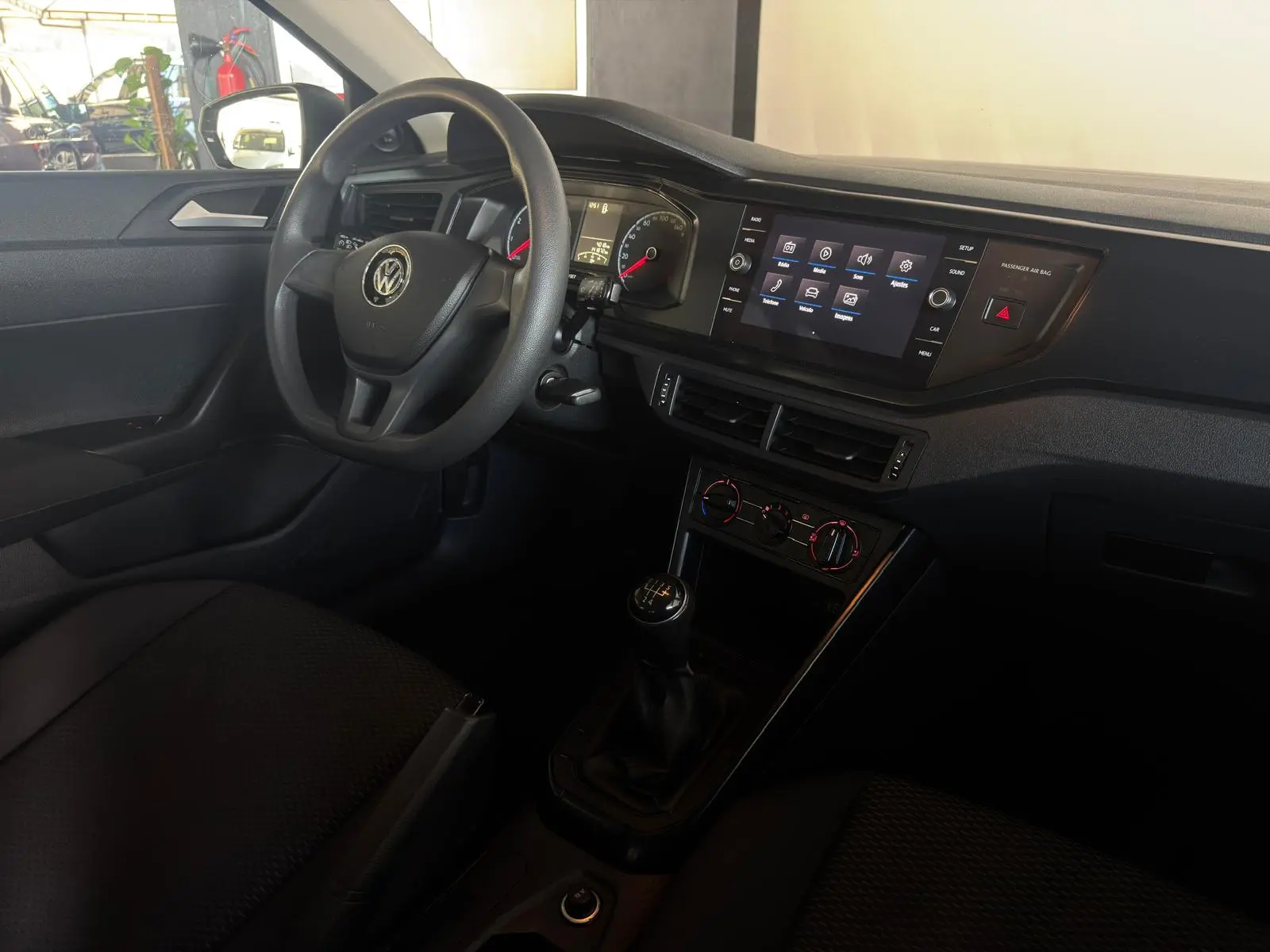 Volkswagen Polo 1.0 TSI Comfortline 18