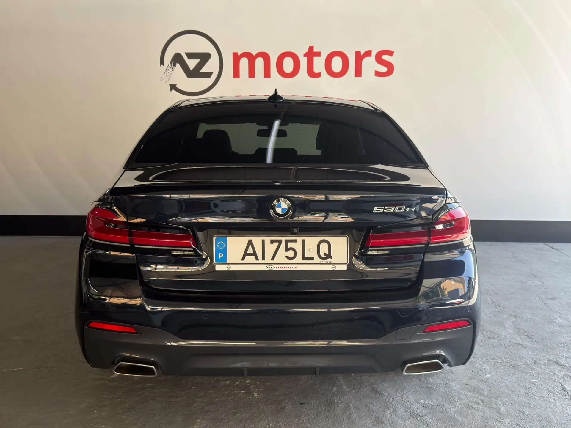 BMW 530 e Pack Desportivo M 7