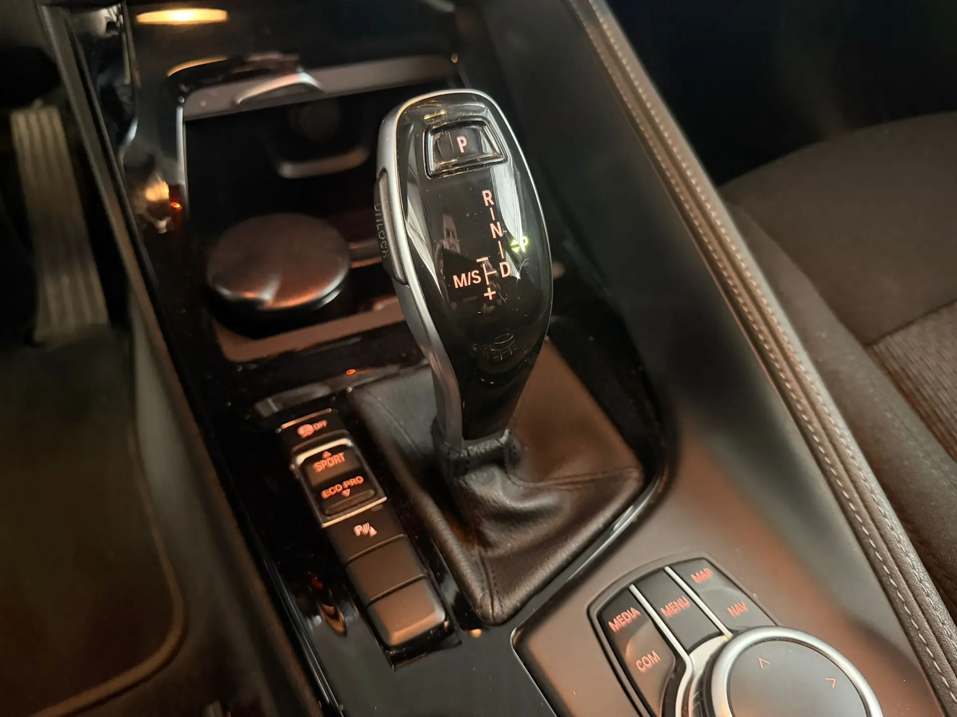 BMW X2 16 d sDrive Auto 9