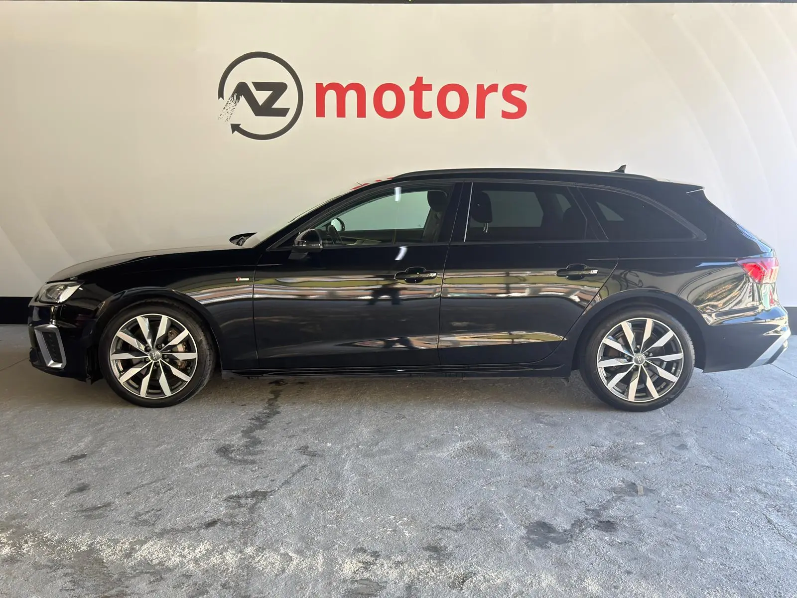 Audi A4 Avant 40 TDI S tronic S line 2