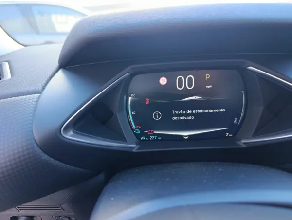 DS DS3 E-Tense Edition France 7