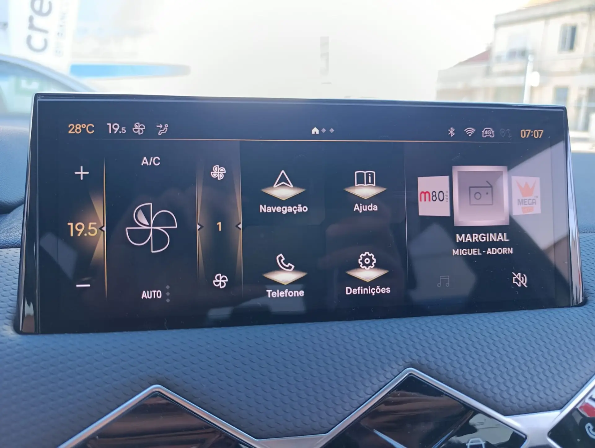 DS DS3 E-Tense Edition France 6