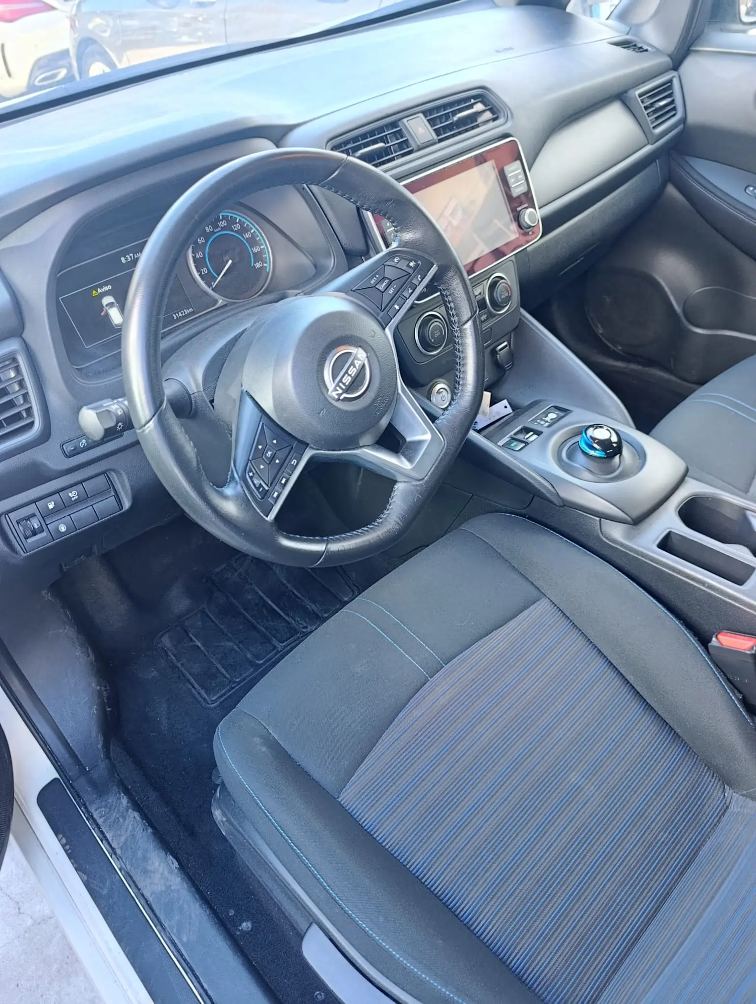 Nissan Leaf 5