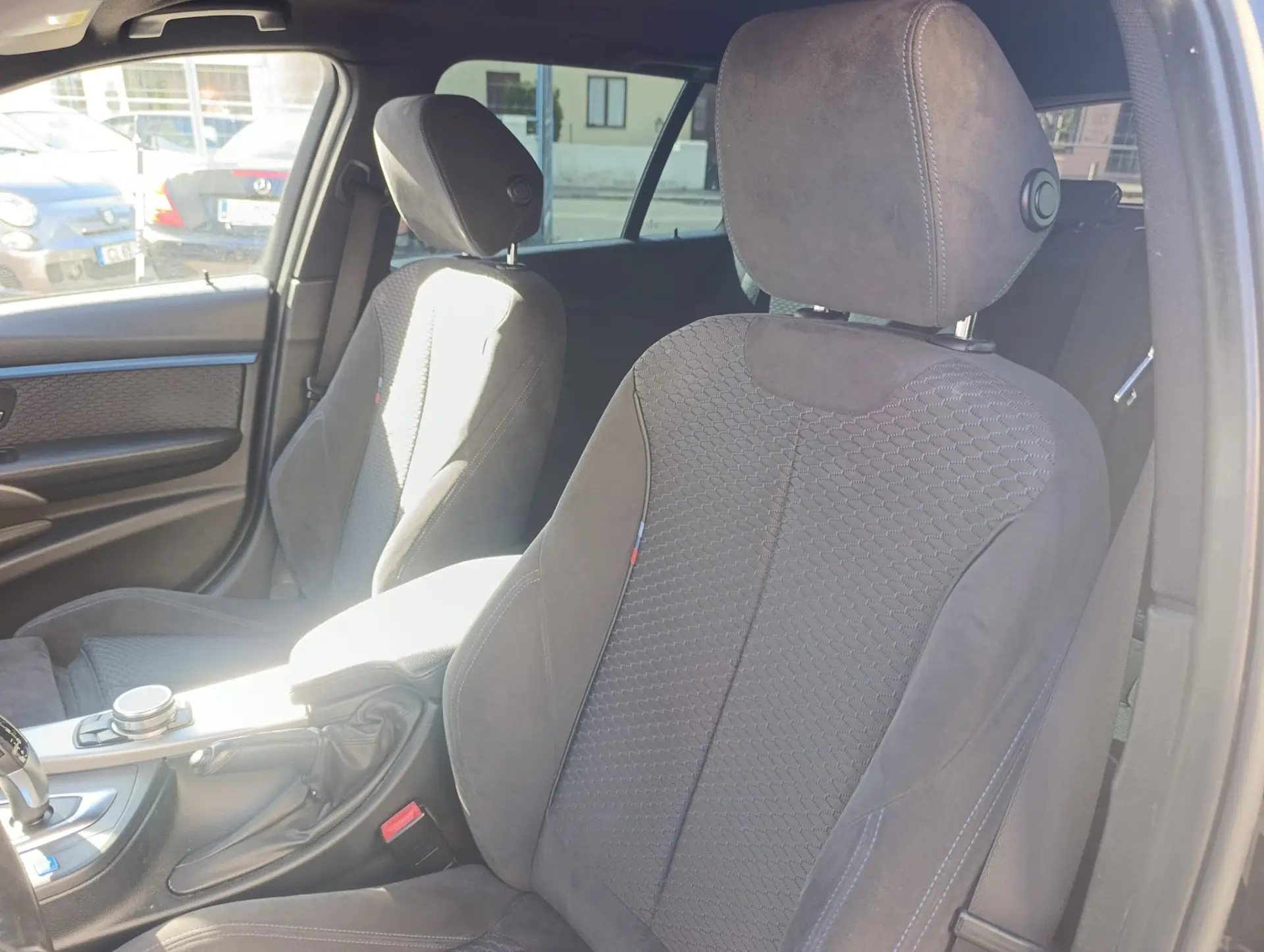 BMW 318 d Auto Pack M 28
