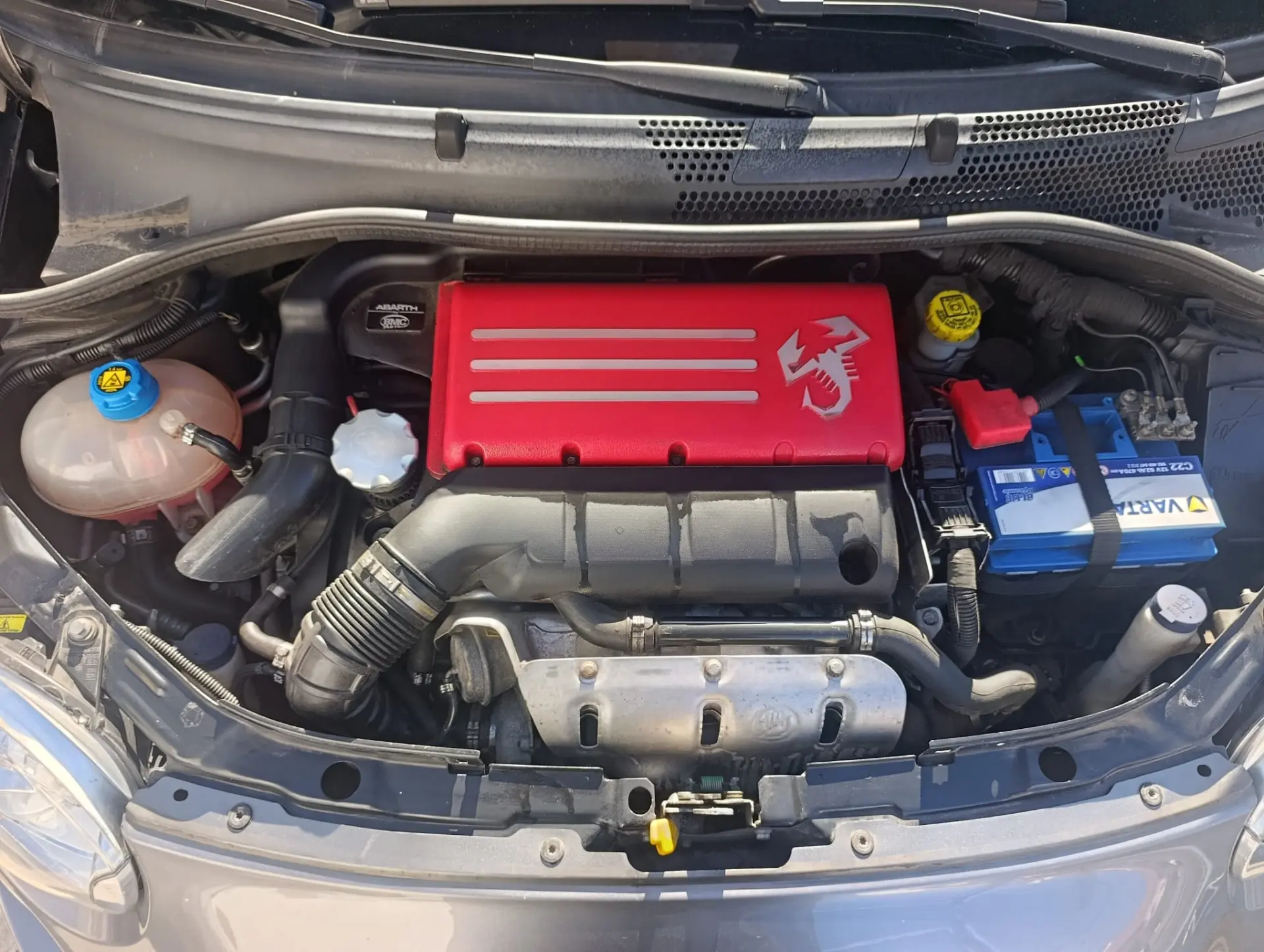 Abarth 595C 1.4 T-Jet Turismo MTA 10