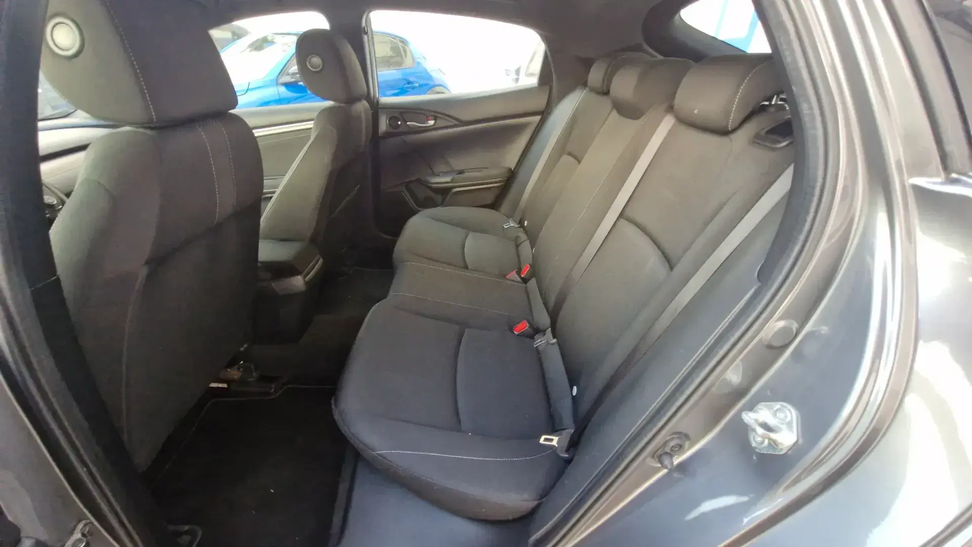 Honda Civic 1.0 i-VTEC Elegance CVT Navi 13