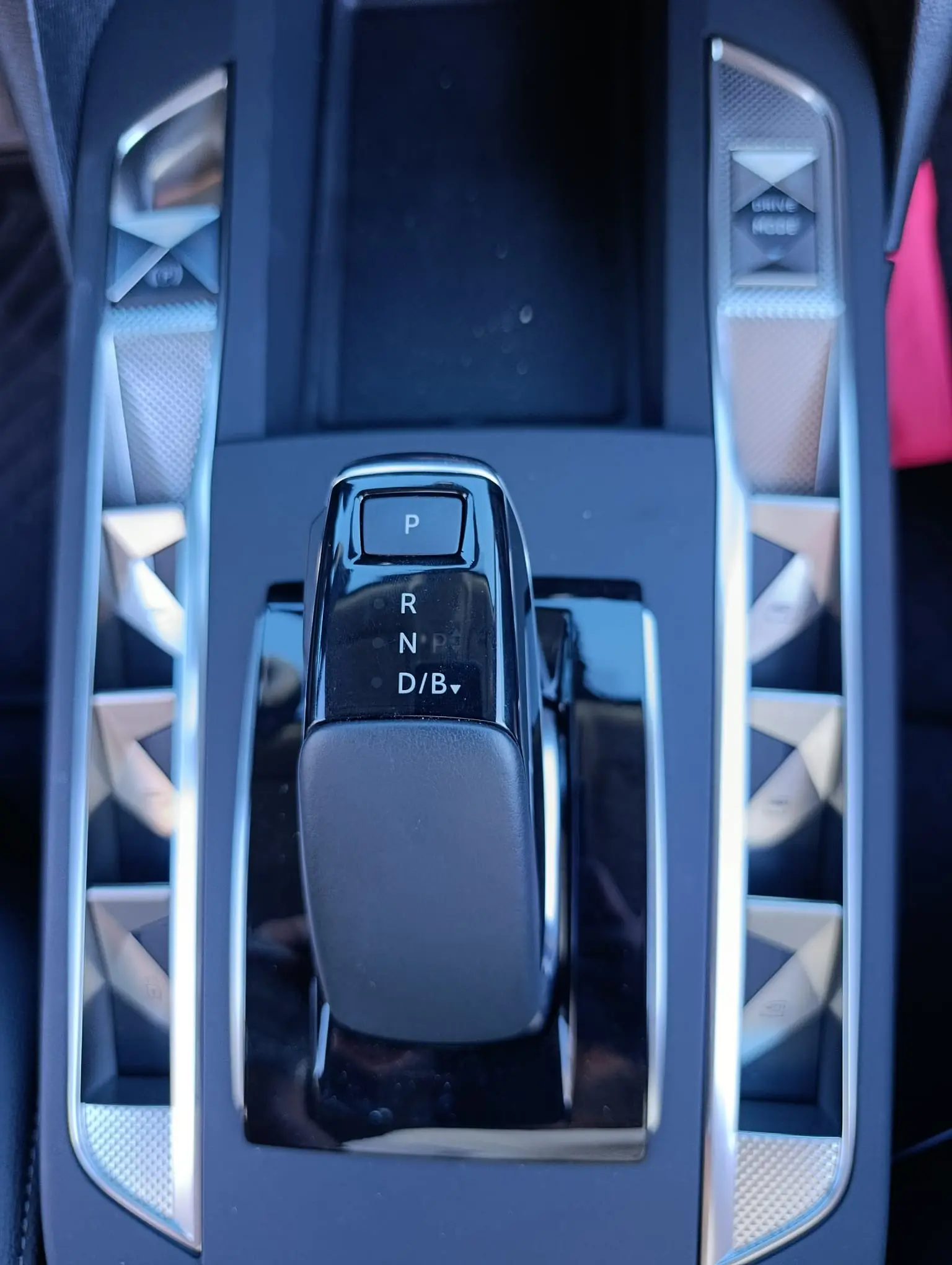 DS DS3 E-Tense Edition France 8