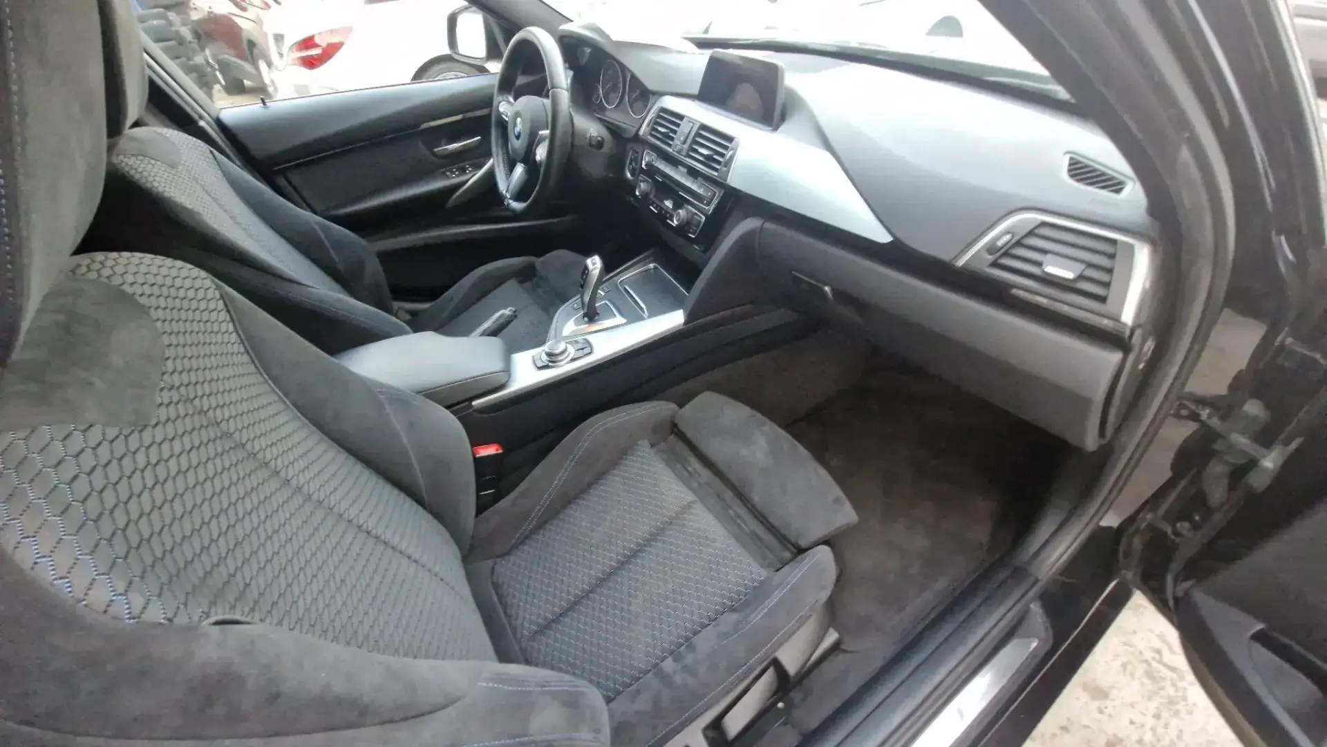 BMW 318 12