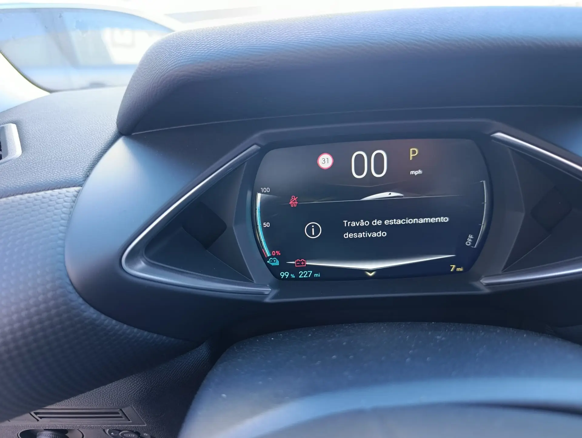 DS DS3 E-Tense Edition France 7