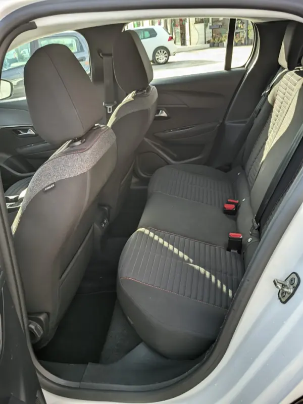 Peugeot e-208 50 kWh Active 18