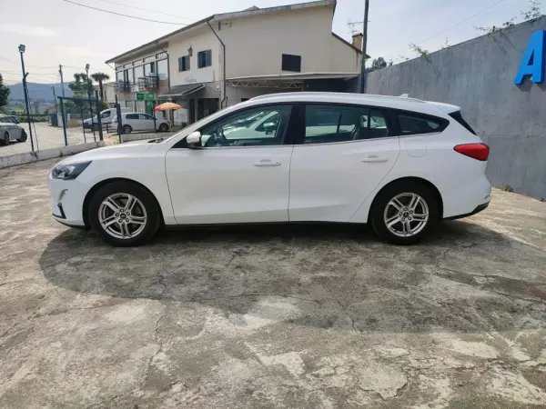 Ford Focus SW S&S COOL&CONNECT 5