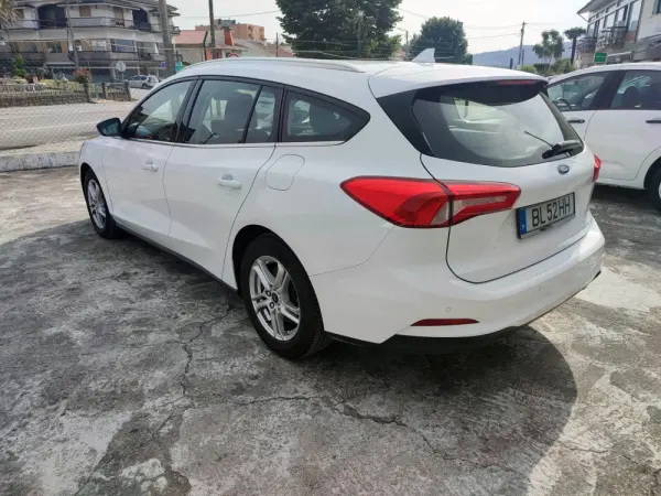 Ford Focus SW S&S COOL&CONNECT 9