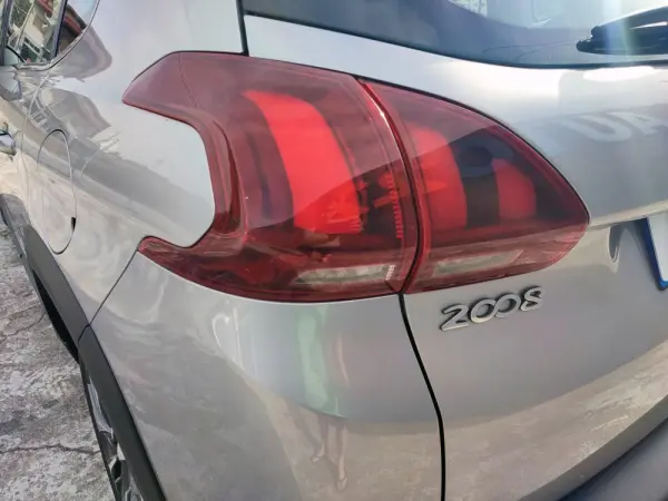 Peugeot 2008 1.2 PureTech Style 18