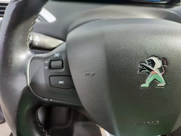 Peugeot 2008 1.2 PureTech Style 29