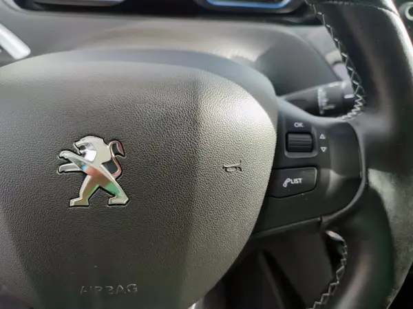 Peugeot 2008 1.2 PureTech Style 30