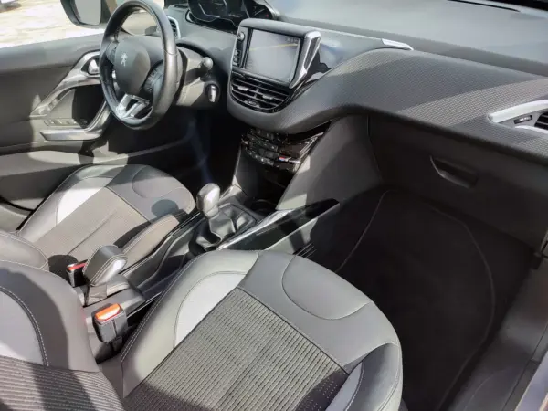 Peugeot 2008 1.2 PureTech Style 40