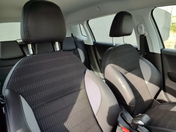 Peugeot 2008 1.2 PureTech Style 41