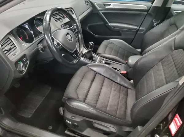 Volkswagen Golf Variant 2.0 TDi Confortline 108g 4