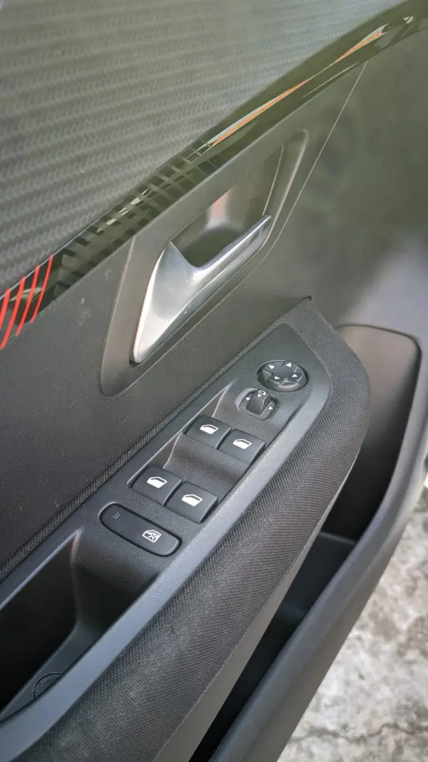 Peugeot e-208 50 kWh Active 15