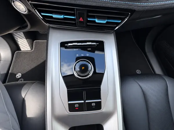 MG MG5 51 kWh Luxury 11