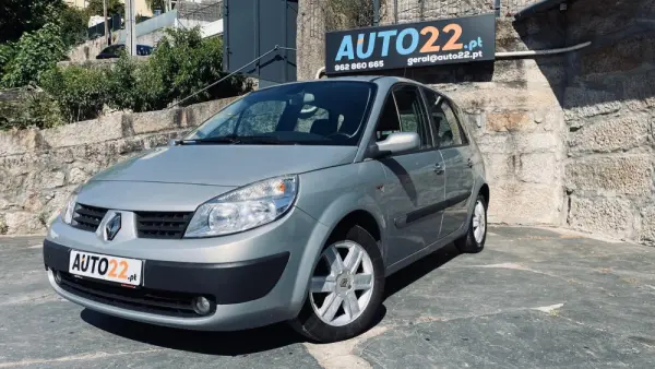 Renault Scénic 1.5 DCI Confort 2