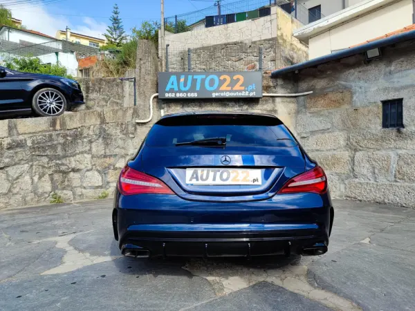Mercedes-Benz CLA 180 AMG Line 5