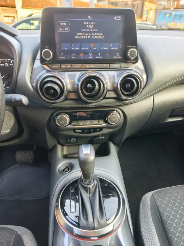 Nissan Juke 1.0 DIG-T Acenta DCT 18