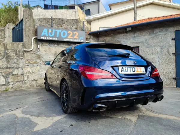 Mercedes-Benz CLA 180 AMG Line 6